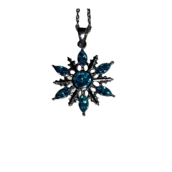 SnowFlake Necklace Pendant W Austrian Crystals Ice Blue - Picture 5 of 6